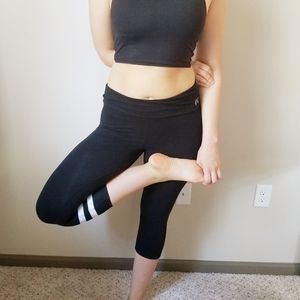 NWOT Black Capri Leggings